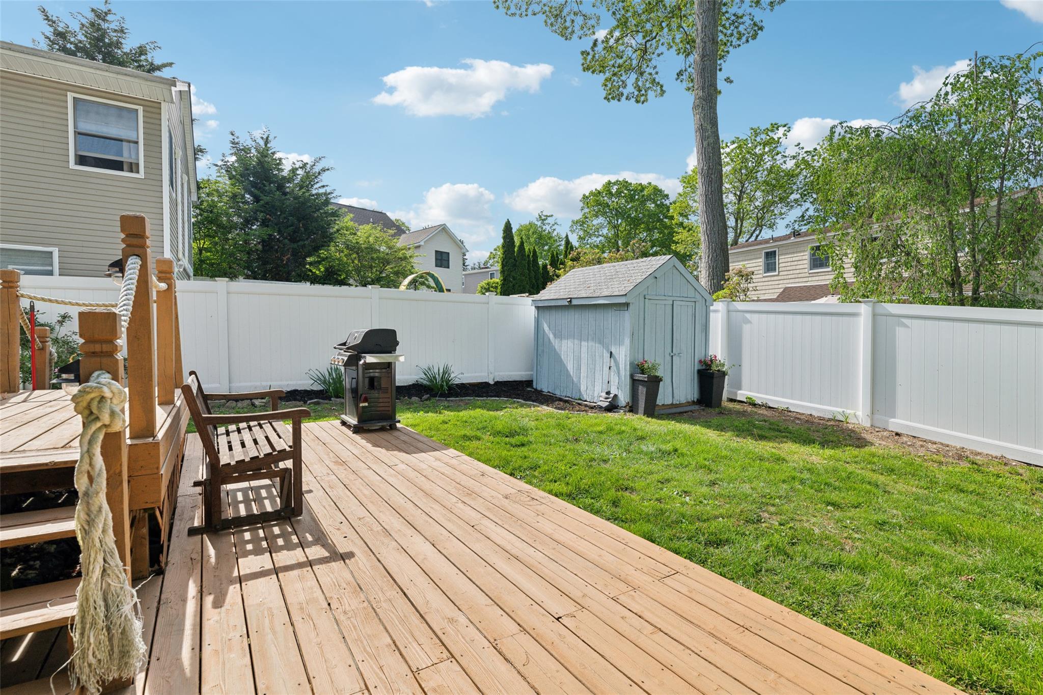 Single Family Tuscarora  Suffolk County, NY 11721, MLS-823939-31