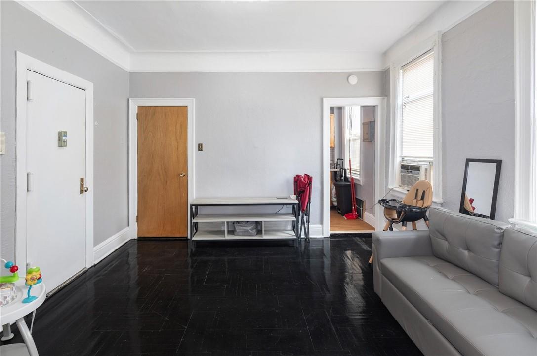 Single Family Fish  Bronx, NY 10469, MLS-824037-16