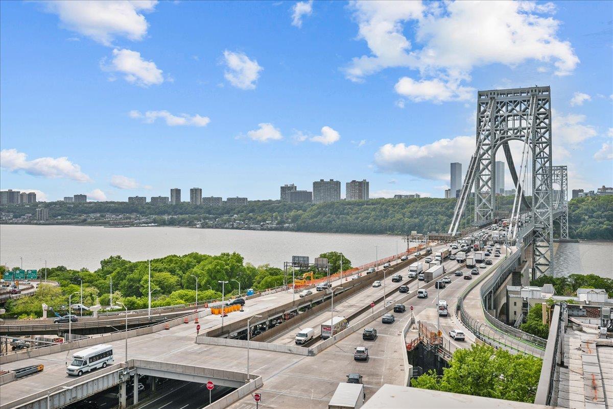 Condo Pinehurst  Manhattan, NY 10033, MLS-824060-21