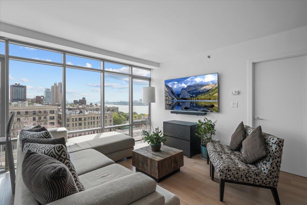 Condo Pinehurst  Manhattan, NY 10033, MLS-824060-4