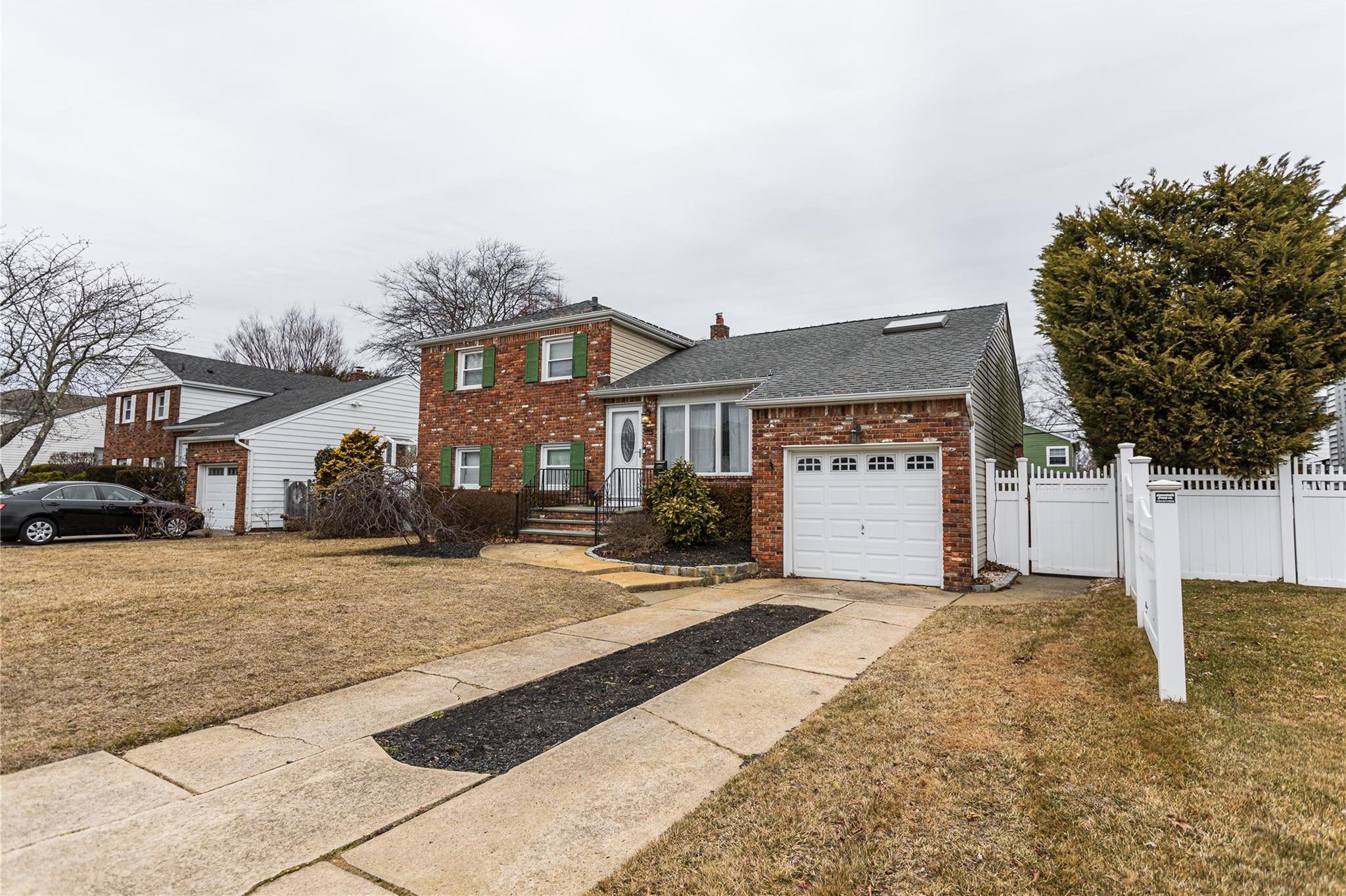 Single Family Wadena  Nassau County, NY 11783, MLS-824231-2