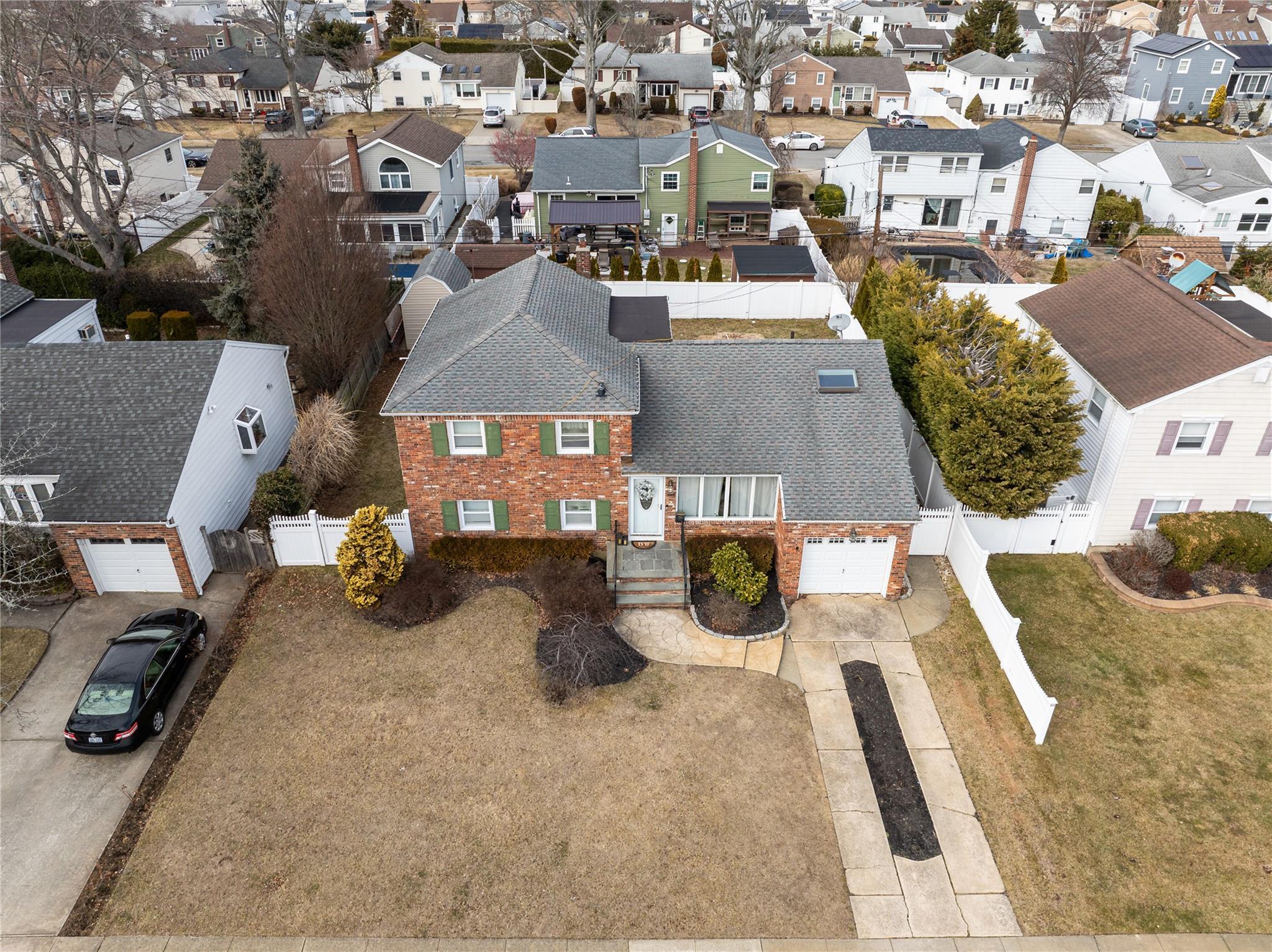Single Family Wadena  Nassau County, NY 11783, MLS-824231-21