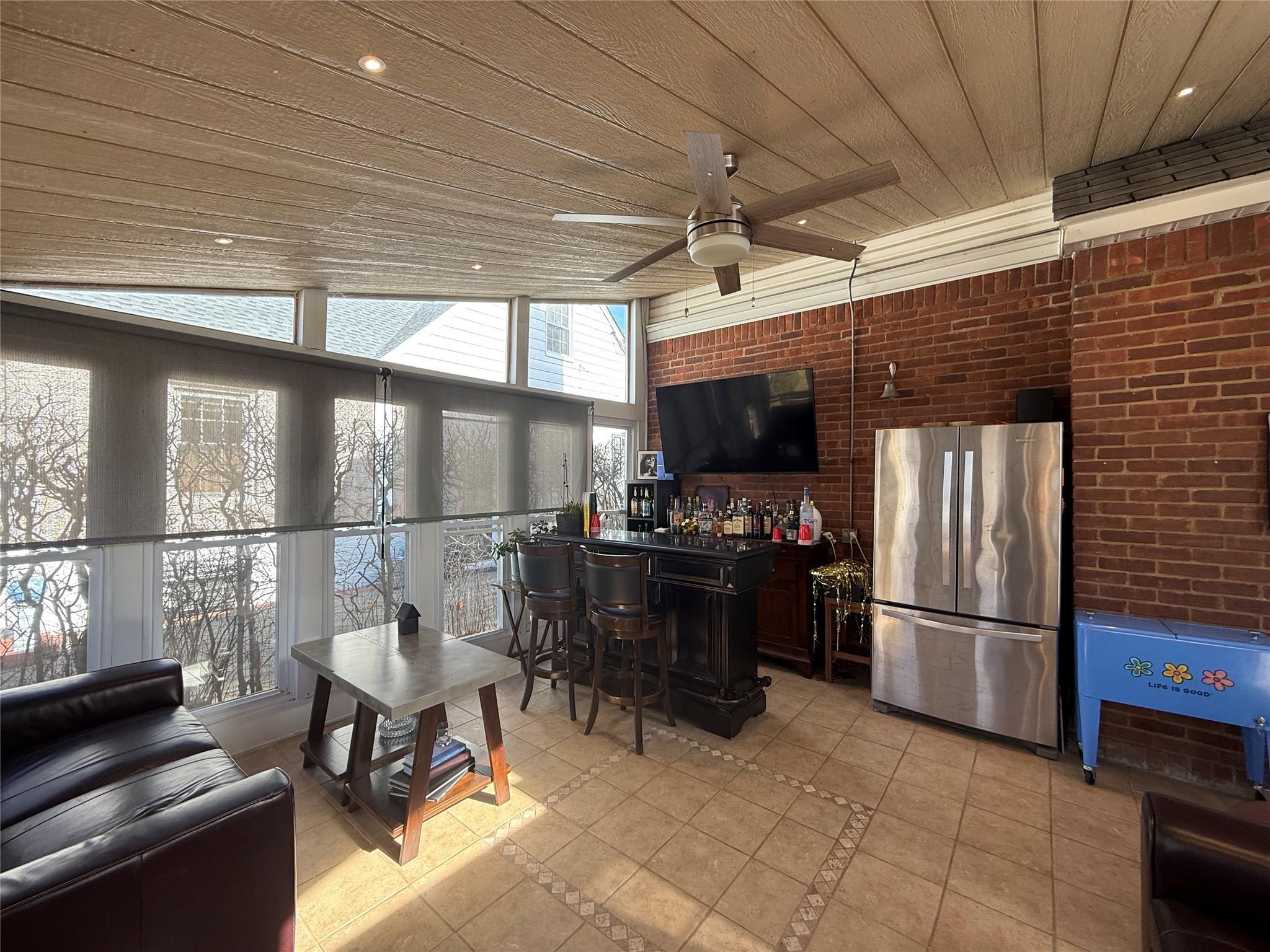 Single Family Grove  Nassau County, NY 11580, MLS-824243-12