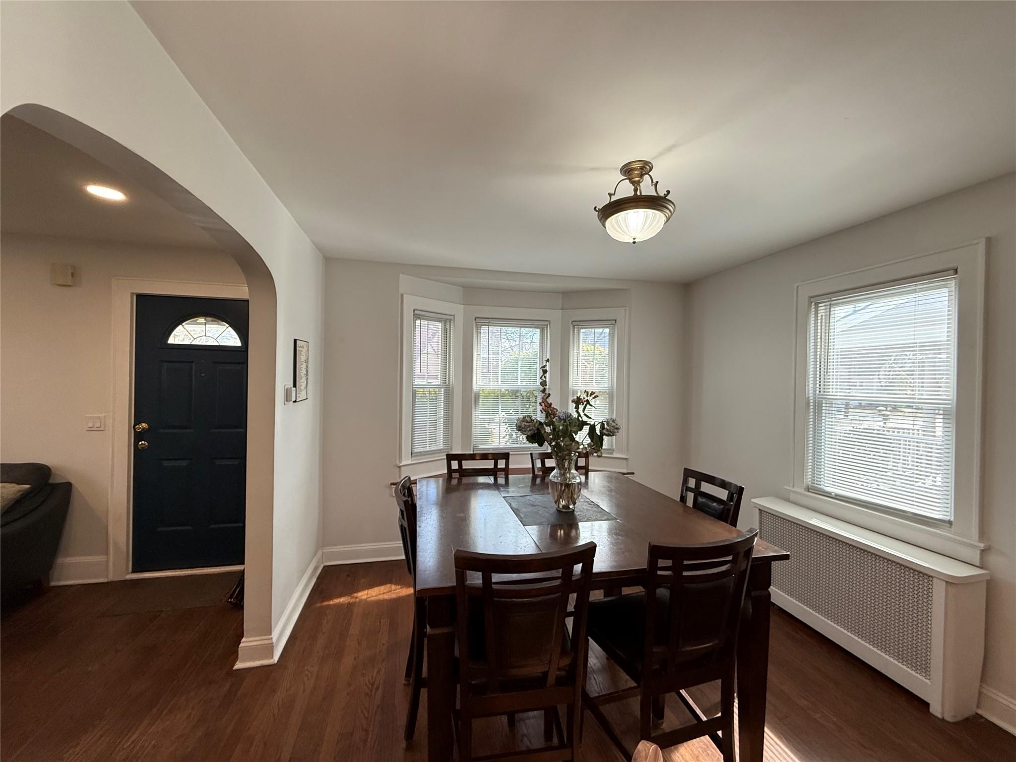 Single Family Grove  Nassau County, NY 11580, MLS-824243-9