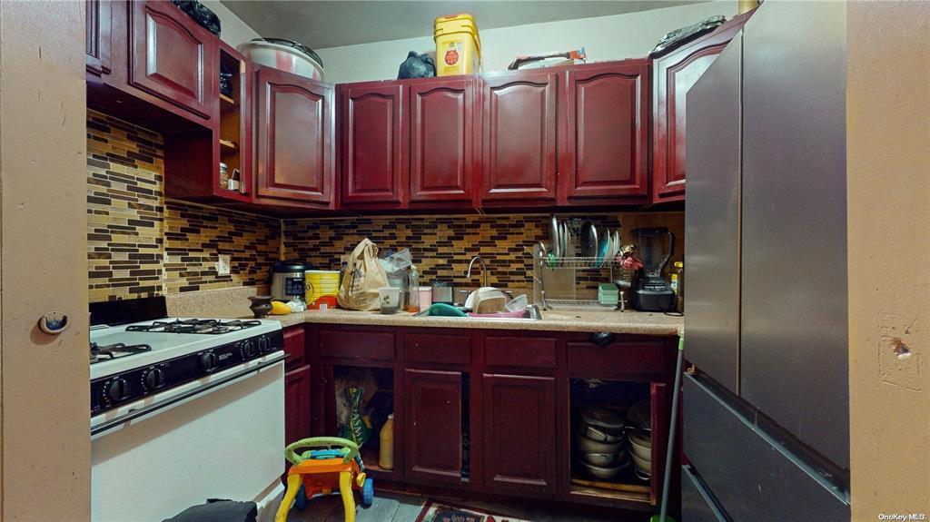 Single Family Washington  Bronx, NY 10458, MLS-824250-10