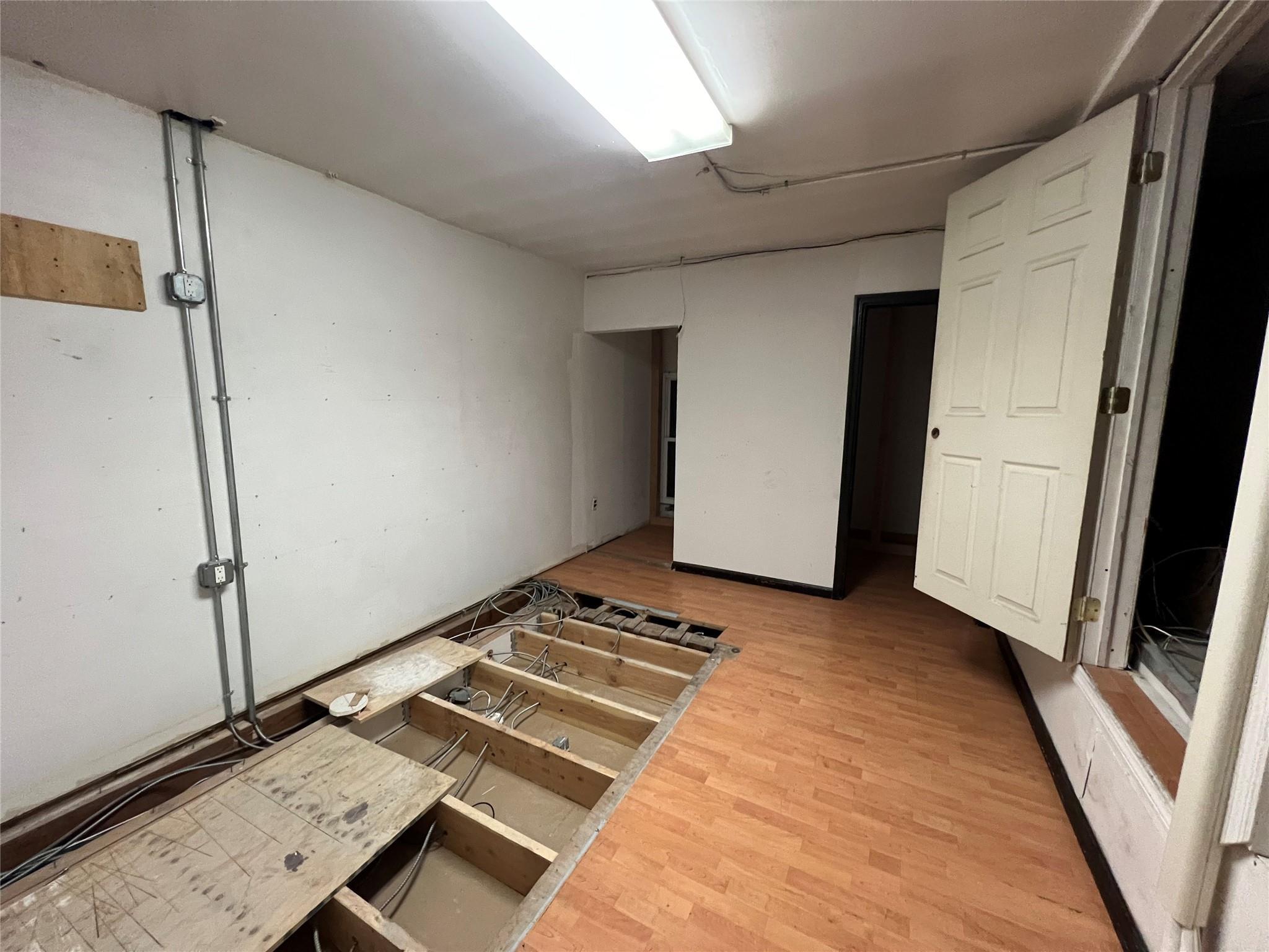 Commercial Lease Broadway  Bronx, NY 10463, MLS-824263-11