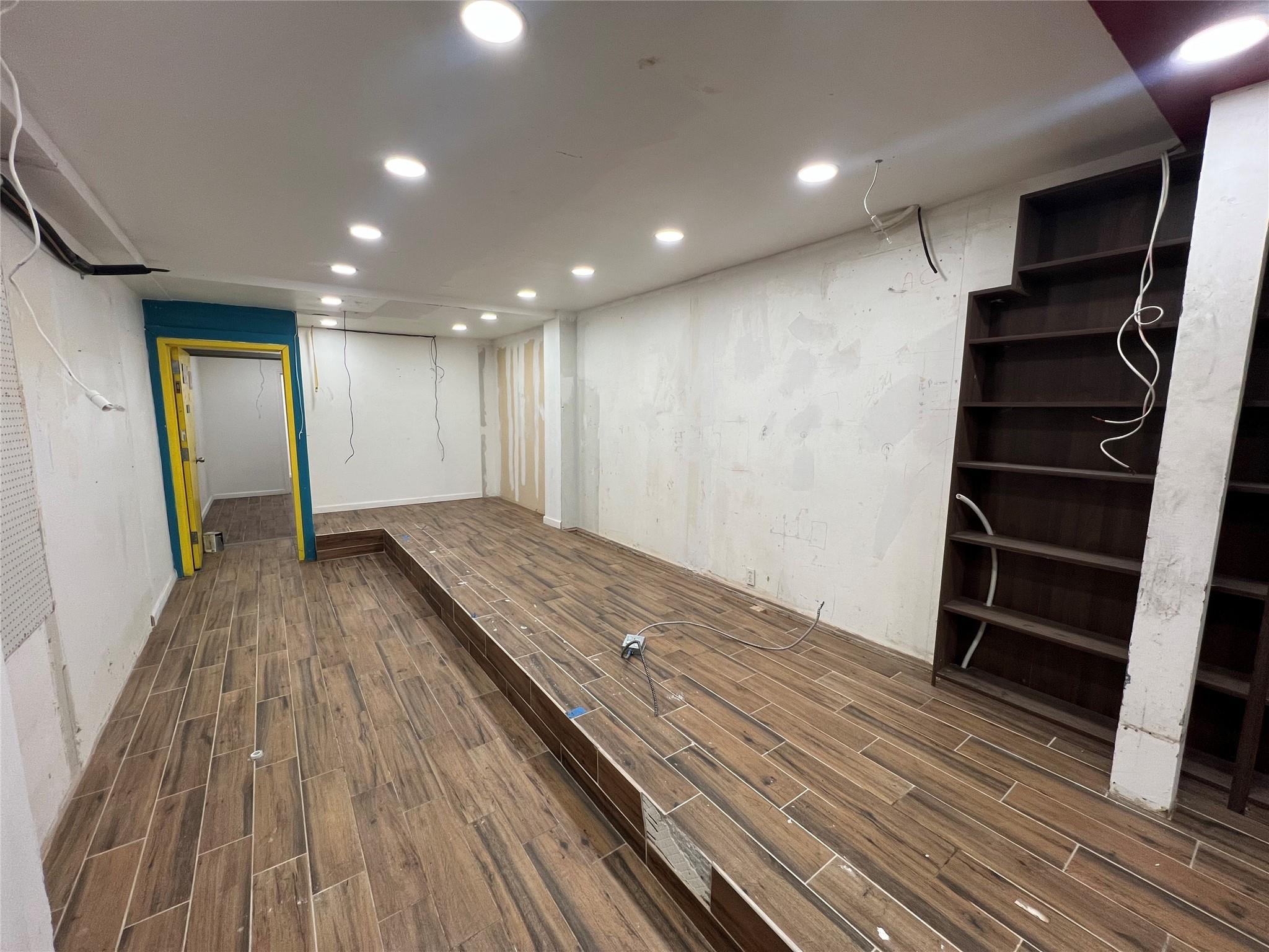 Commercial Lease Broadway  Bronx, NY 10463, MLS-824263-6