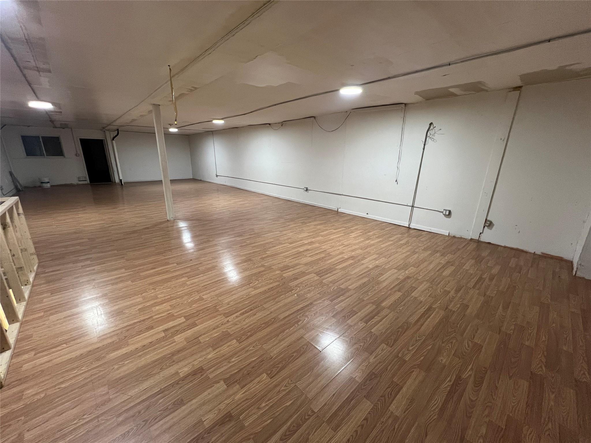 Commercial Lease Broadway  Bronx, NY 10463, MLS-824263-9