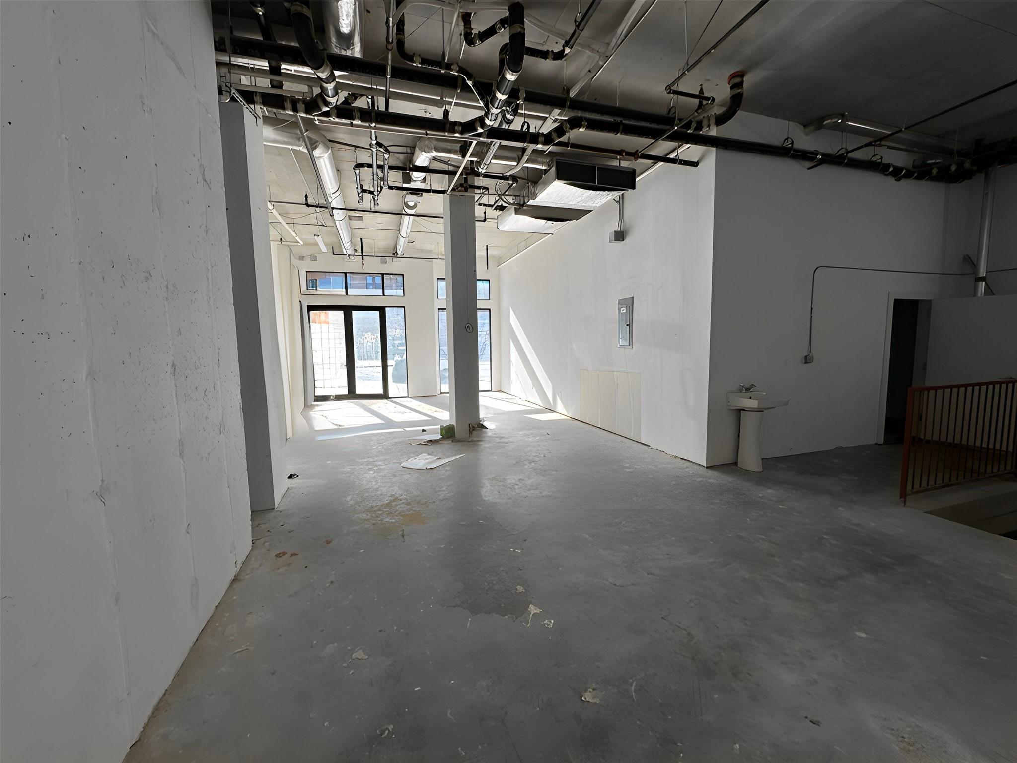 Commercial Lease Somers  Brooklyn, NY 11233, MLS-824279-2