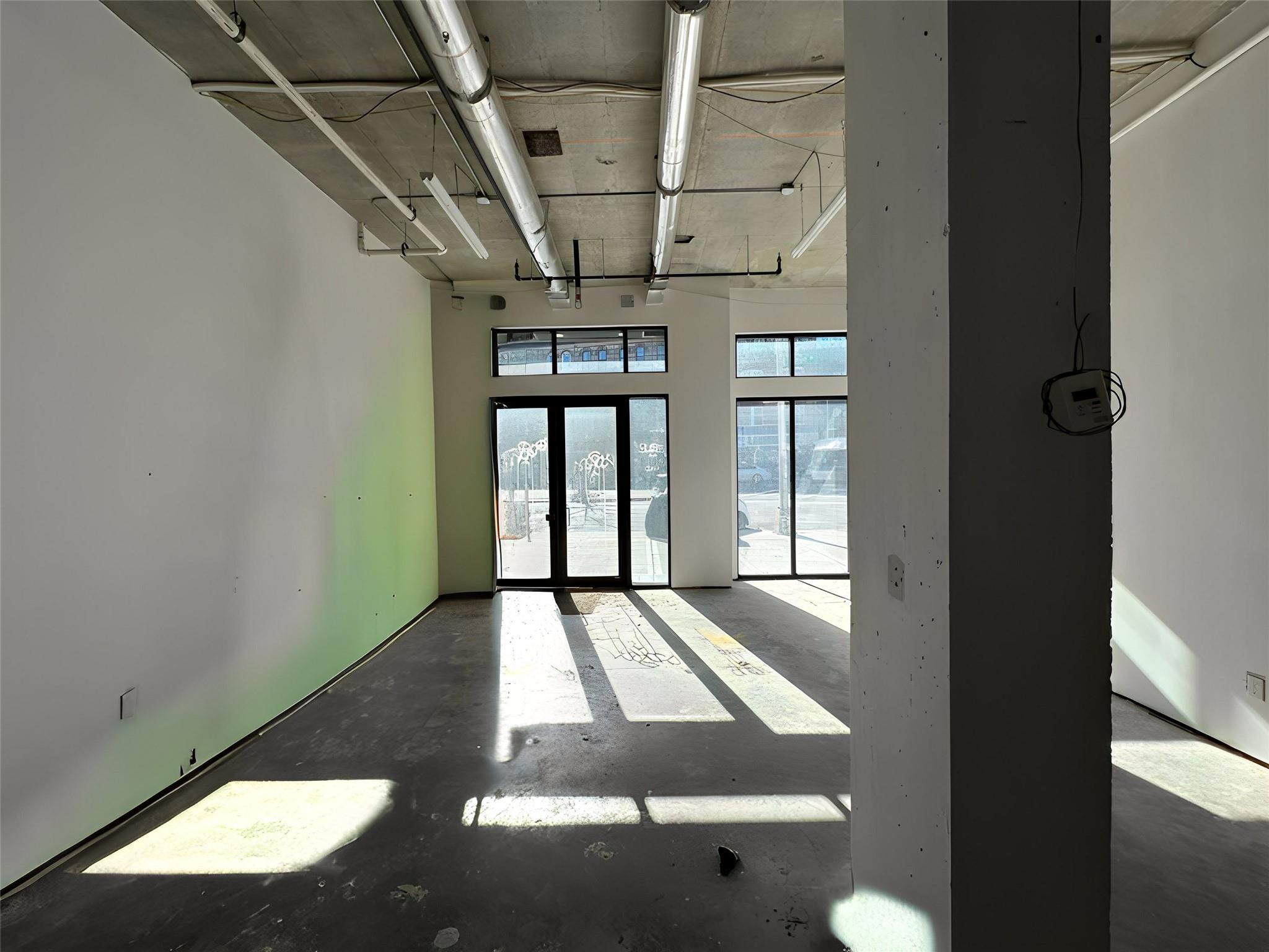 Commercial Lease Somers  Brooklyn, NY 11233, MLS-824279-4