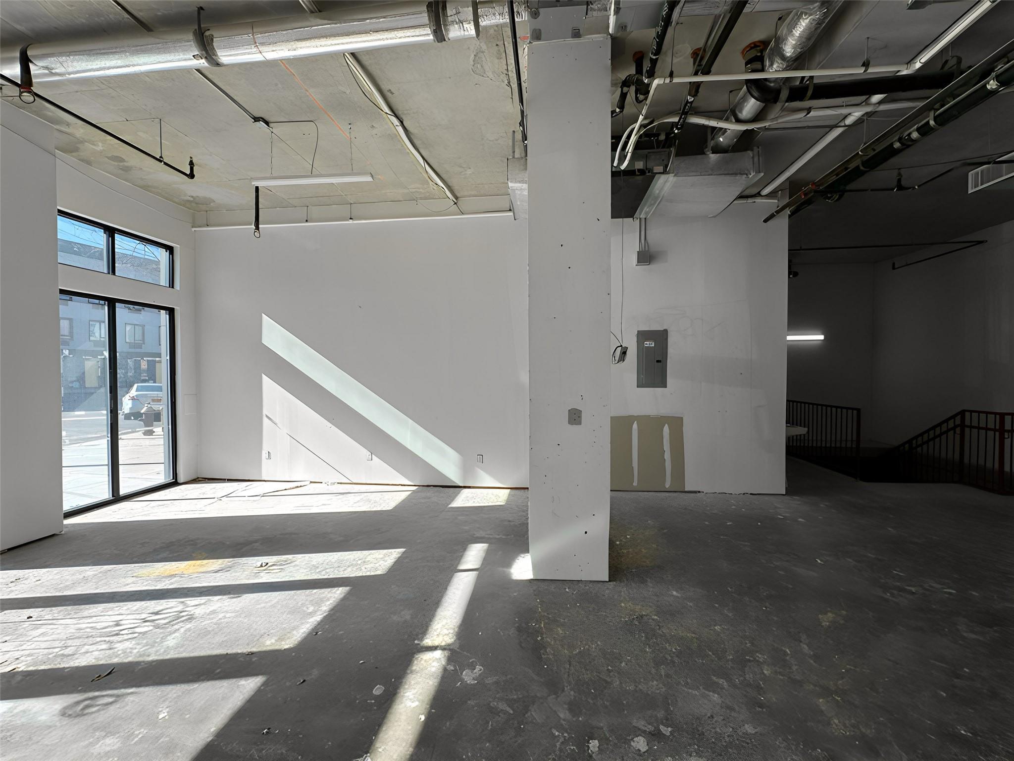 Commercial Lease Somers  Brooklyn, NY 11233, MLS-824279-5