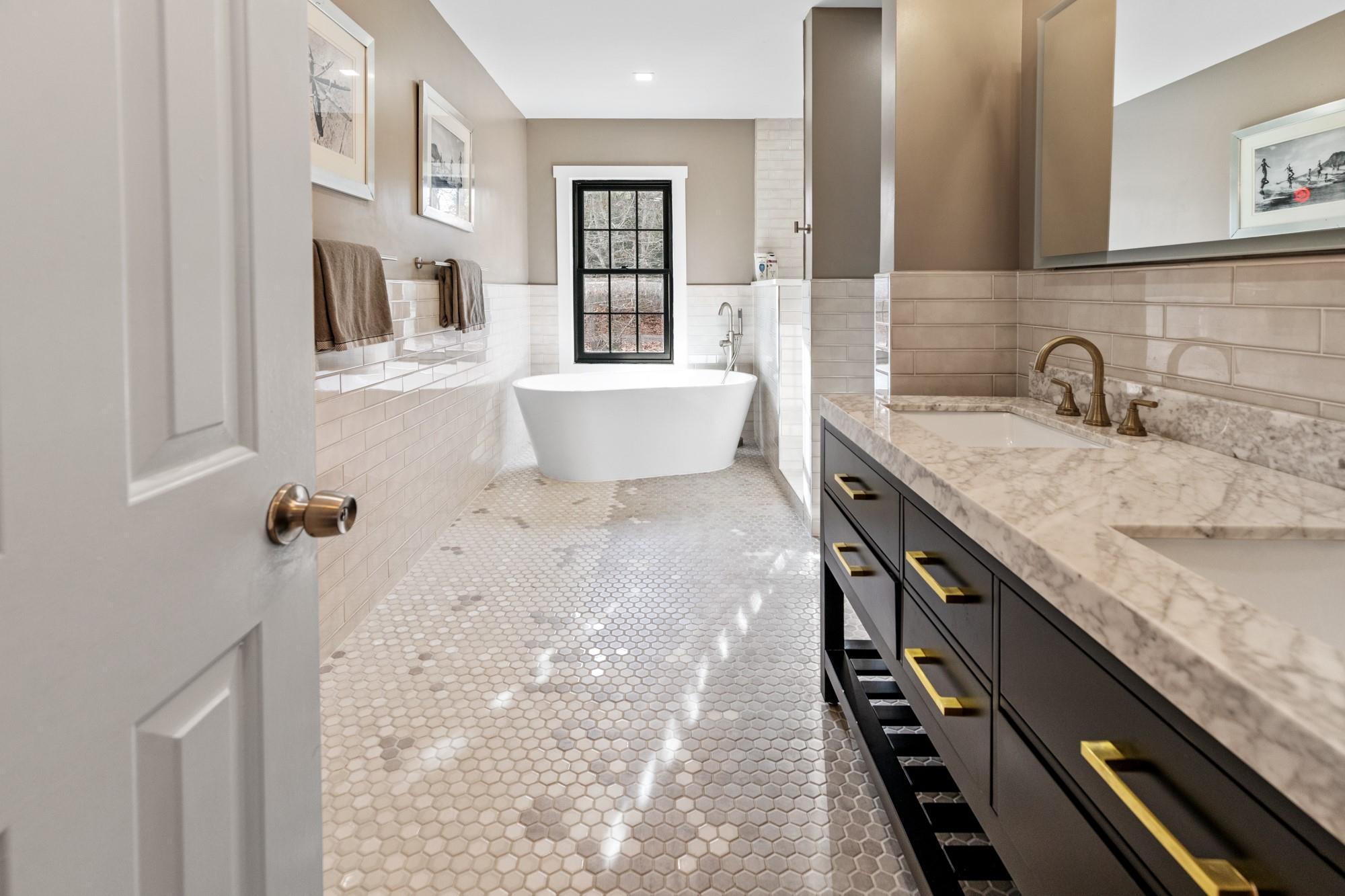 Single Family Shinnecock Hills Suffolk County, NY 11968, MLS-824362-24