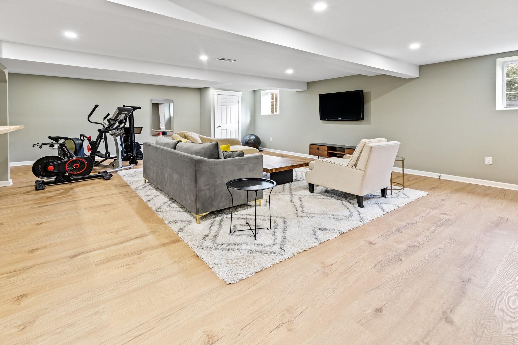 Single Family Shinnecock Hills Suffolk County, NY 11968, MLS-824362-32