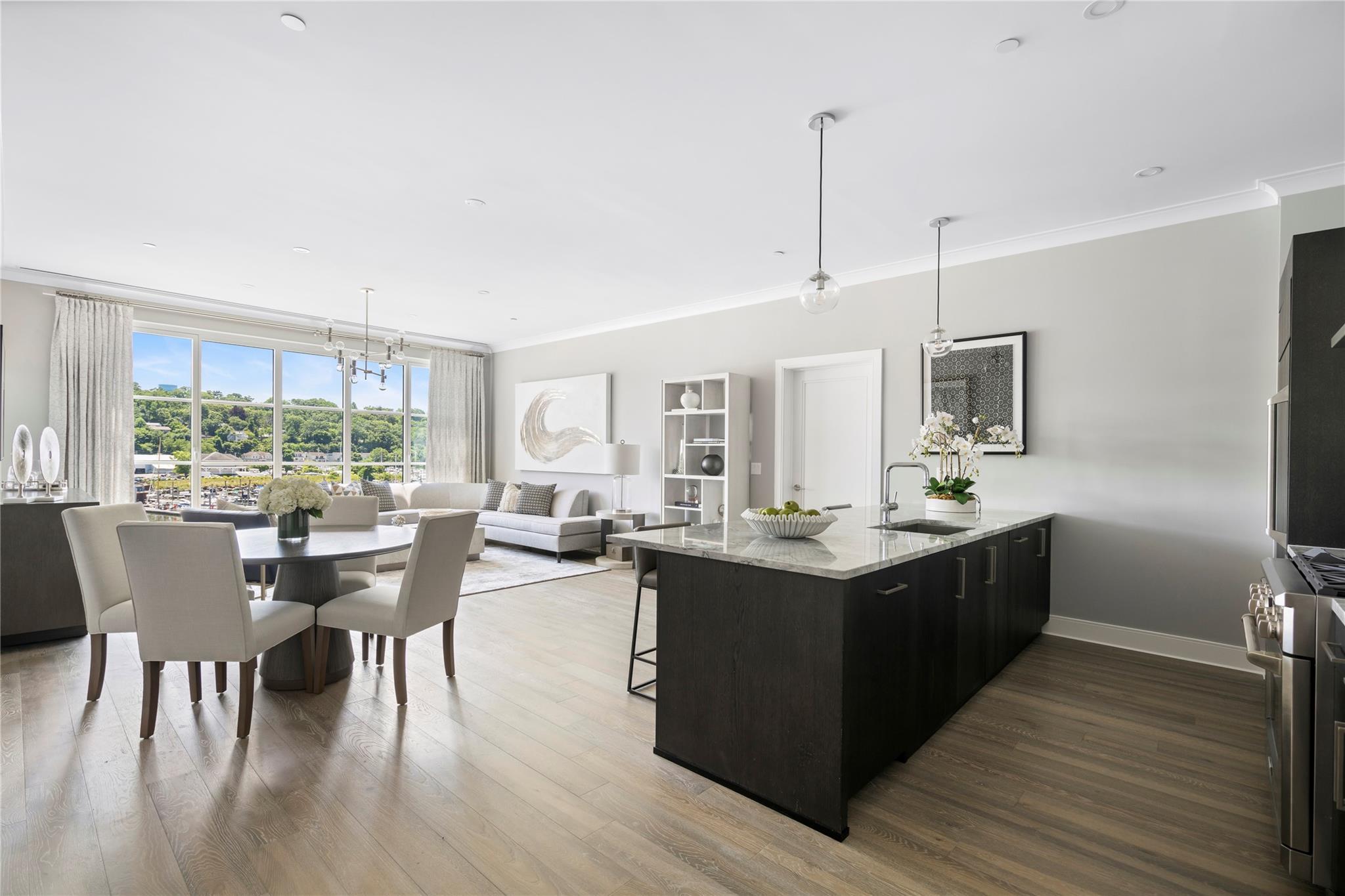 Condo Garvies Point  Nassau County, NY 11542, MLS-824375-4