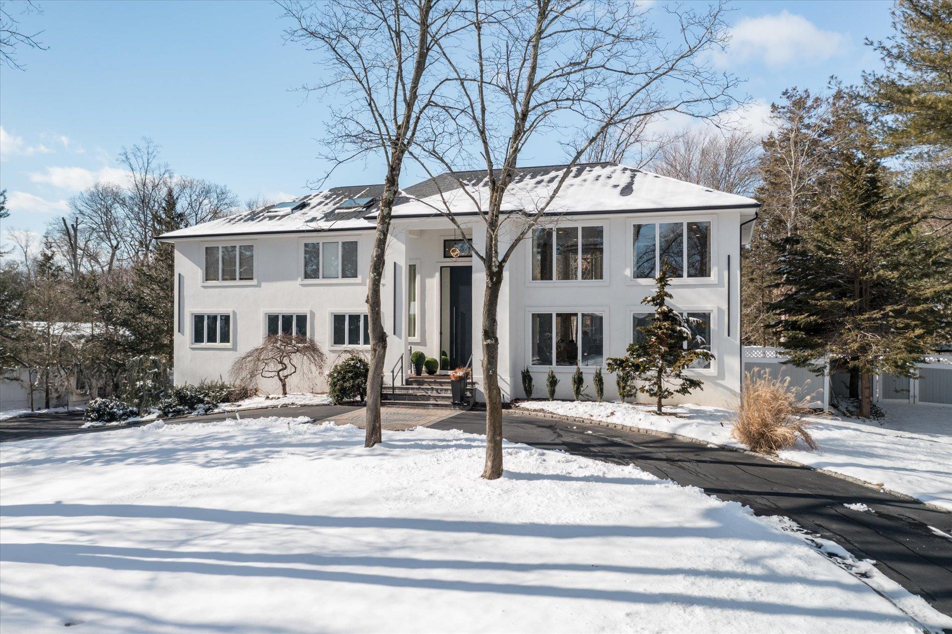 Single Family Wilmington  Suffolk County, NY 11747, MLS-824424-2