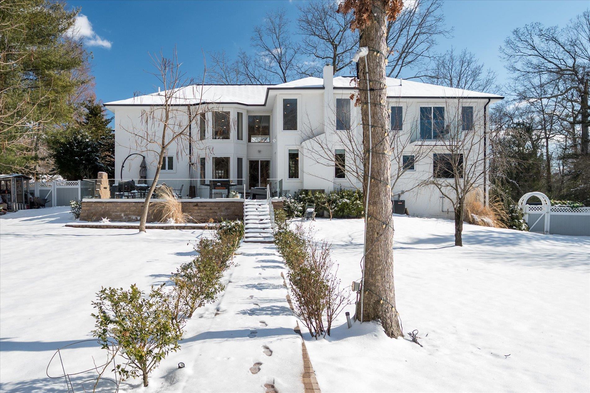 Single Family Wilmington  Suffolk County, NY 11747, MLS-824424-30