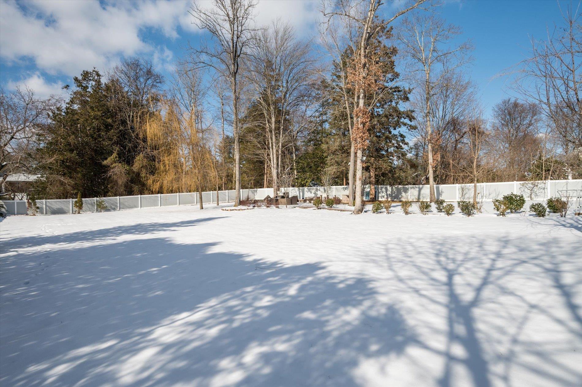 Single Family Wilmington  Suffolk County, NY 11747, MLS-824424-32