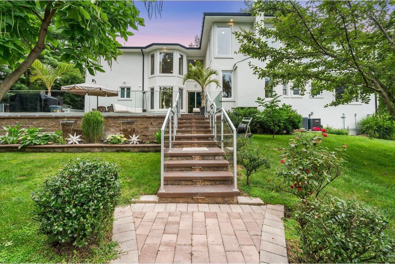 Single Family Wilmington  Suffolk County, NY 11747, MLS-824424-34