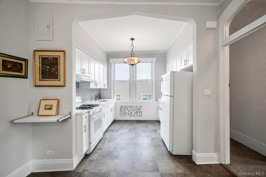 Single Family 67th Road Queens, NY 11379, MLS-824466-21