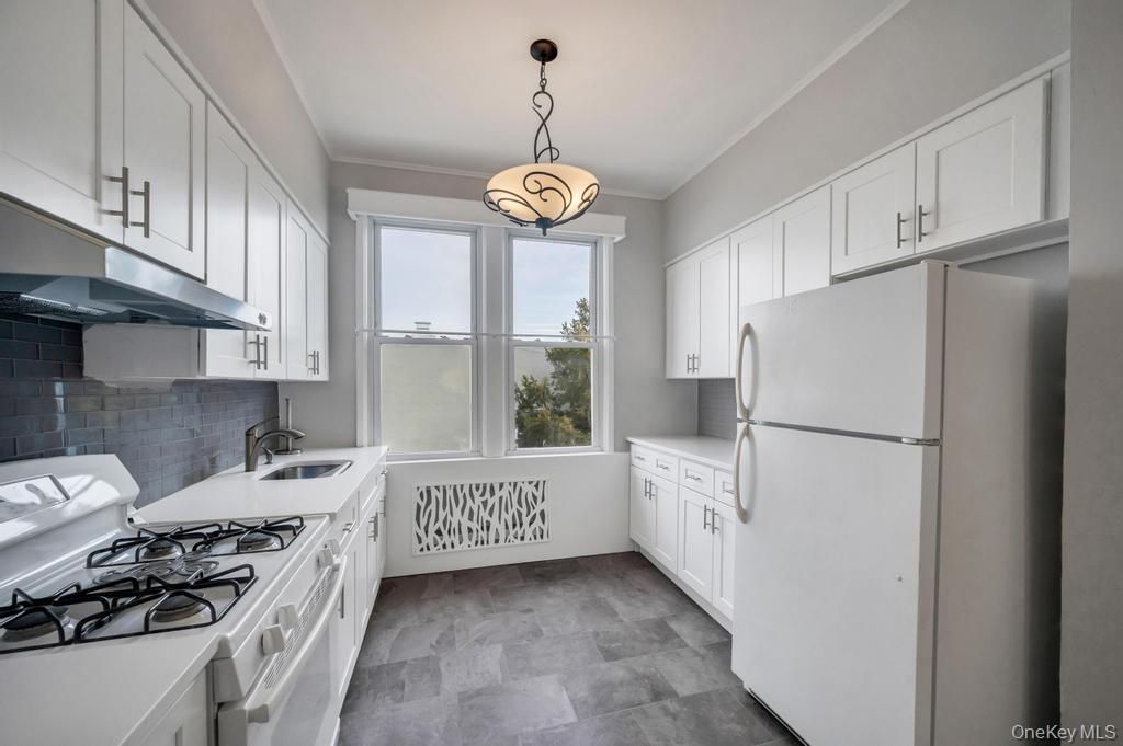 Single Family 67th Road Queens, NY 11379, MLS-824466-23