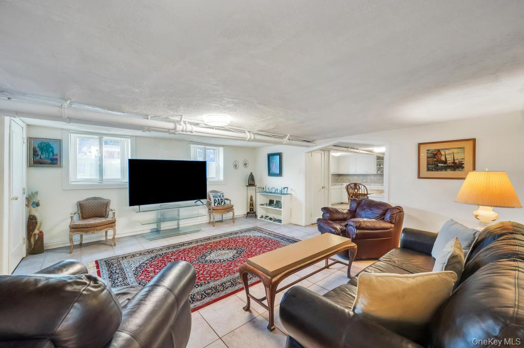 Single Family 67th Road Queens, NY 11379, MLS-824466-31