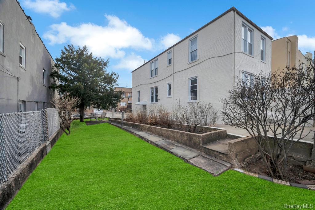 Single Family 67th Road Queens, NY 11379, MLS-824466-39