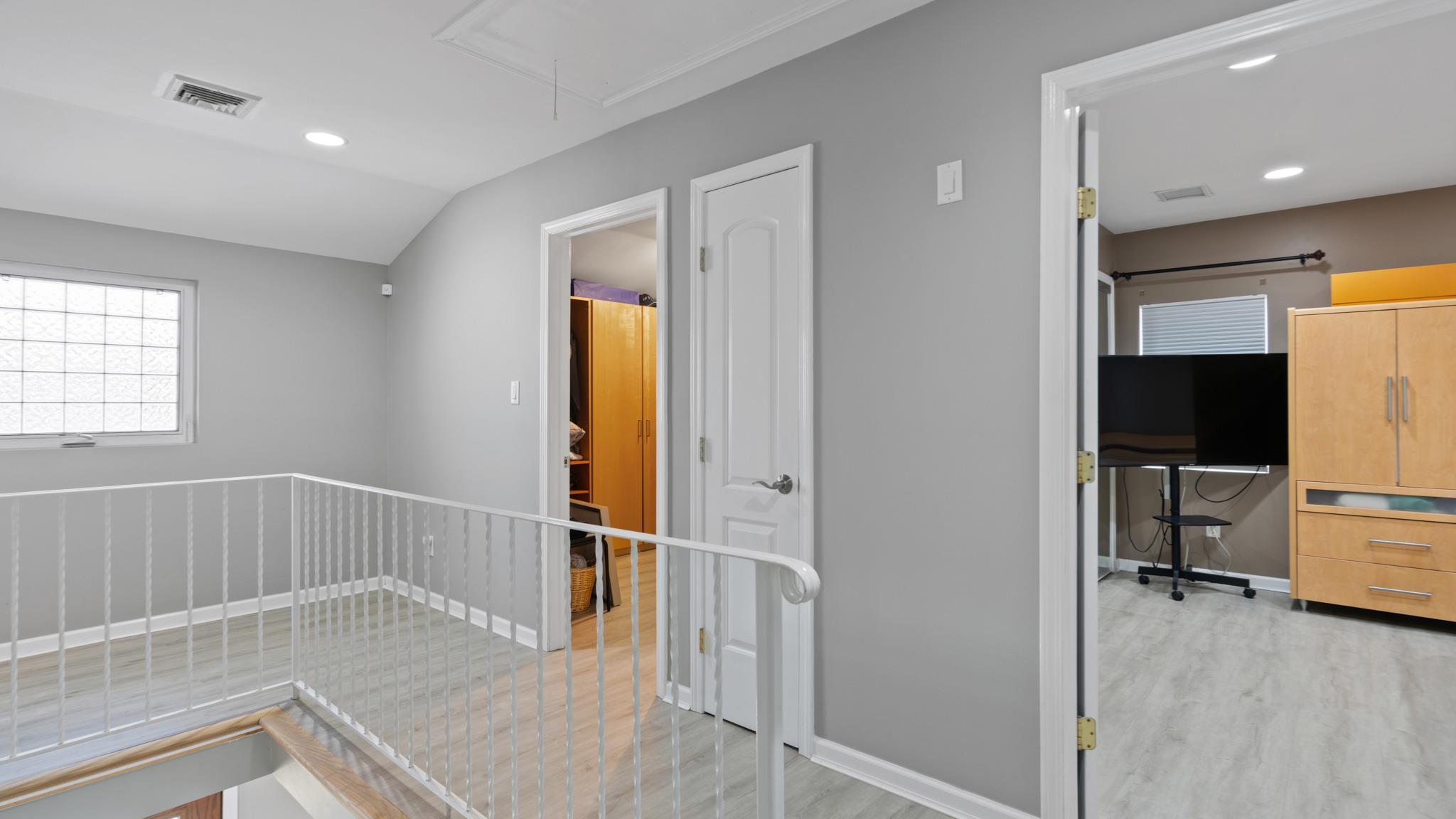 Single Family Whaley  Nassau County, NY 11714, MLS-824519-11