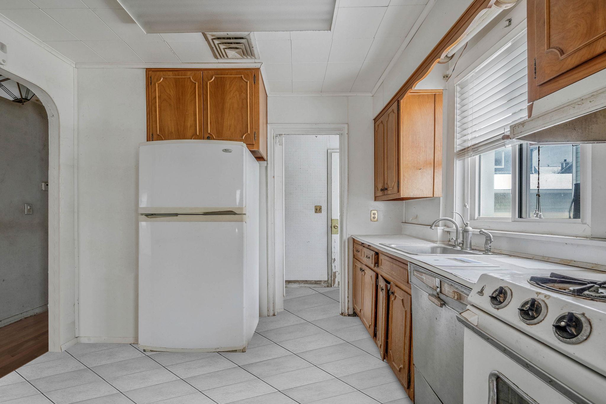 Single Family Vinton  Nassau County, NY 11561, MLS-824521-12