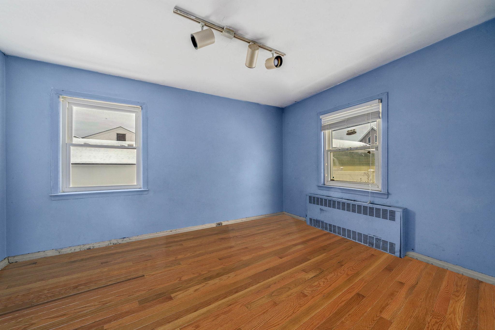 Single Family Vinton  Nassau County, NY 11561, MLS-824521-16