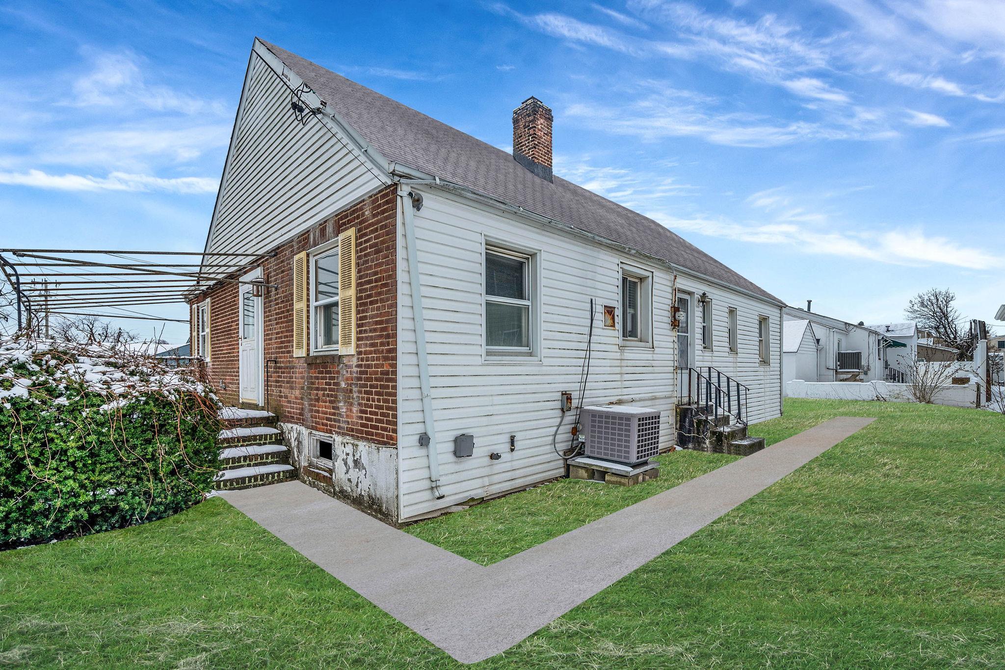 Single Family Vinton  Nassau County, NY 11561, MLS-824521-4