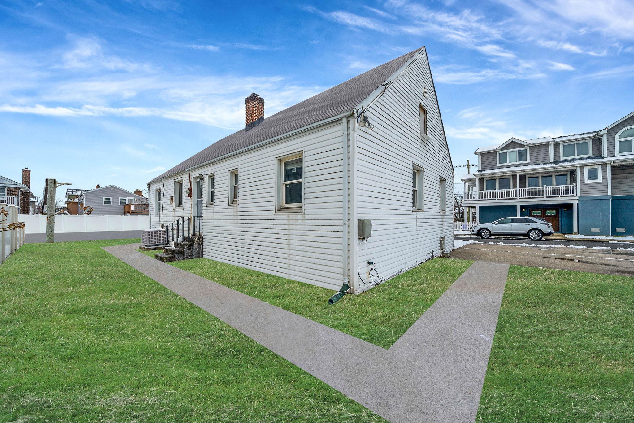 Single Family Vinton  Nassau County, NY 11561, MLS-824521-7