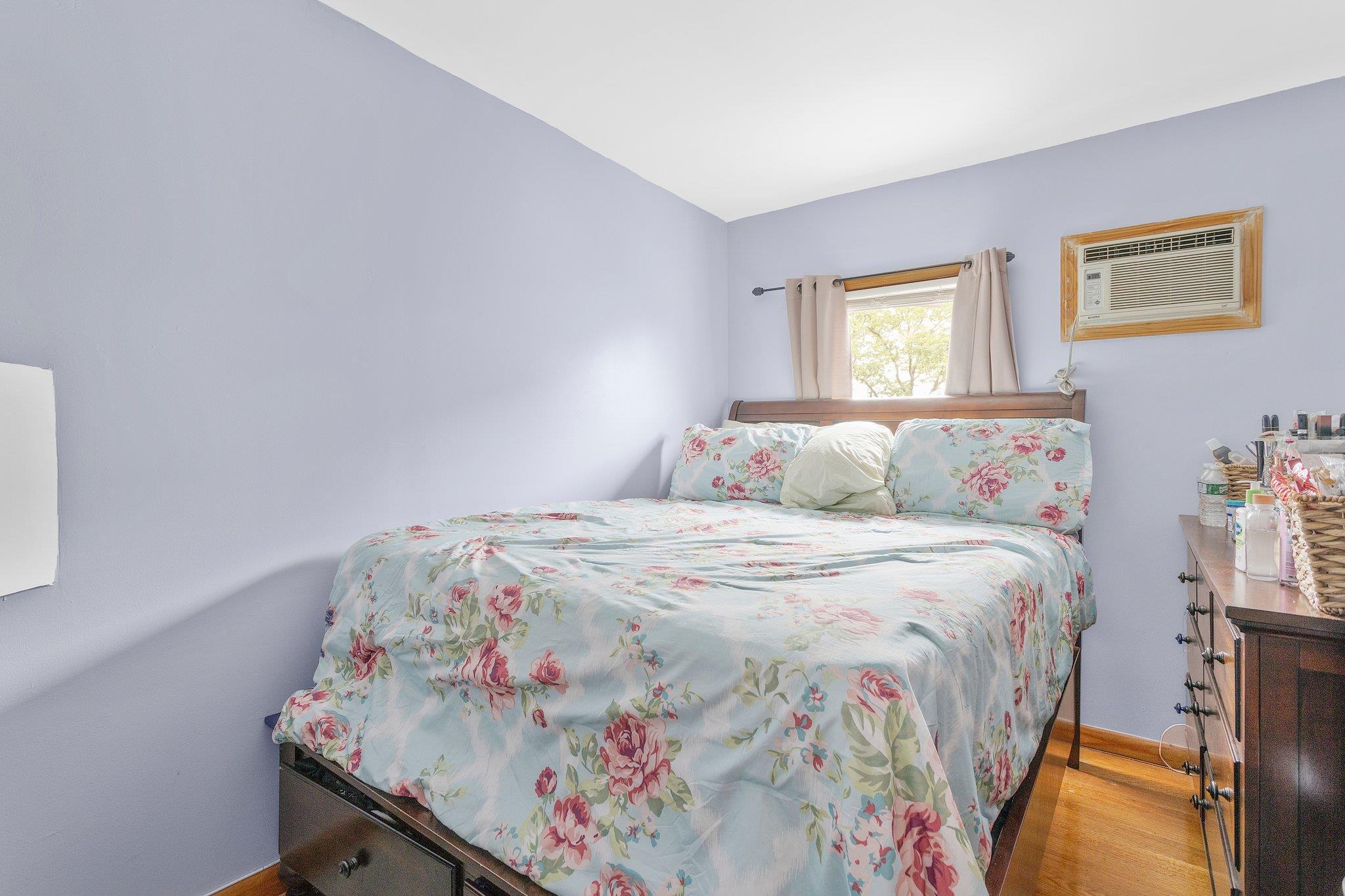 Single Family 114th  Queens, NY 11420, MLS-824536-11