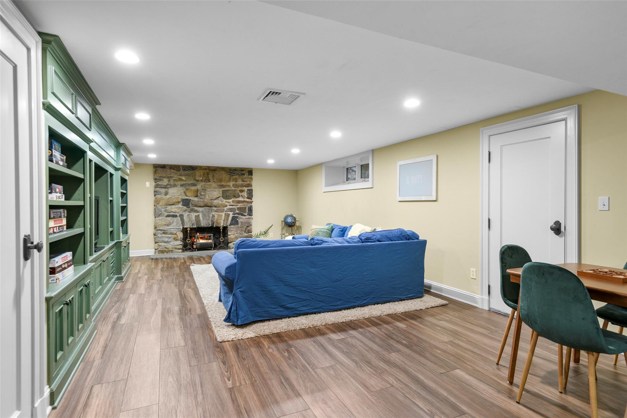 Single Family Murray Hill  Westchester County, NY 10583, MLS-824564-33