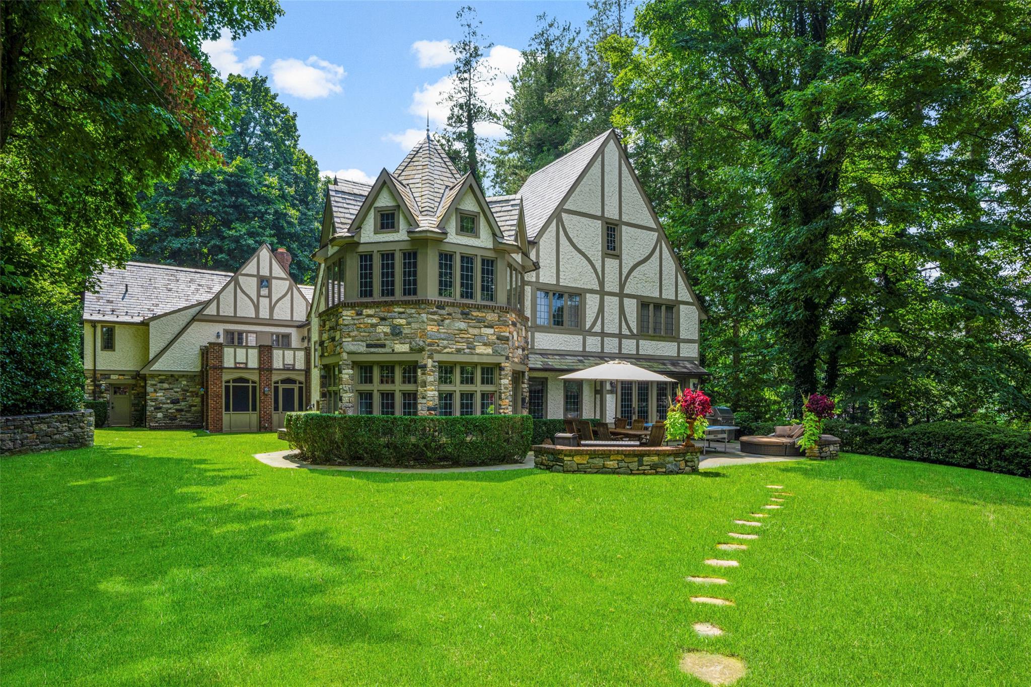 Single Family Murray Hill  Westchester County, NY 10583, MLS-824564-41