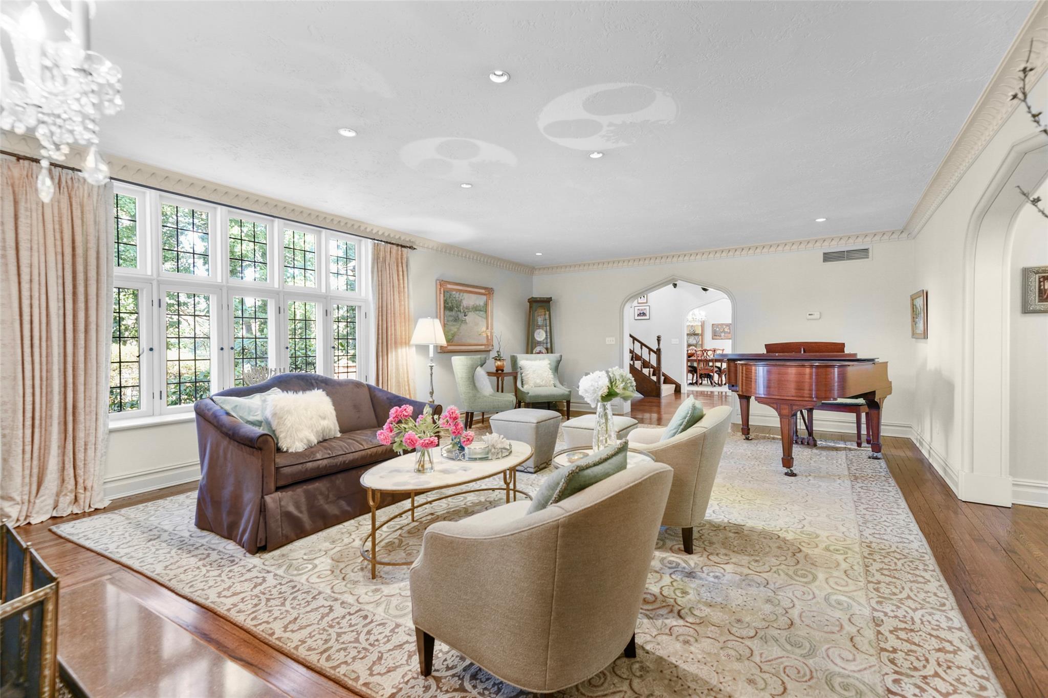 Single Family Murray Hill  Westchester County, NY 10583, MLS-824564-5