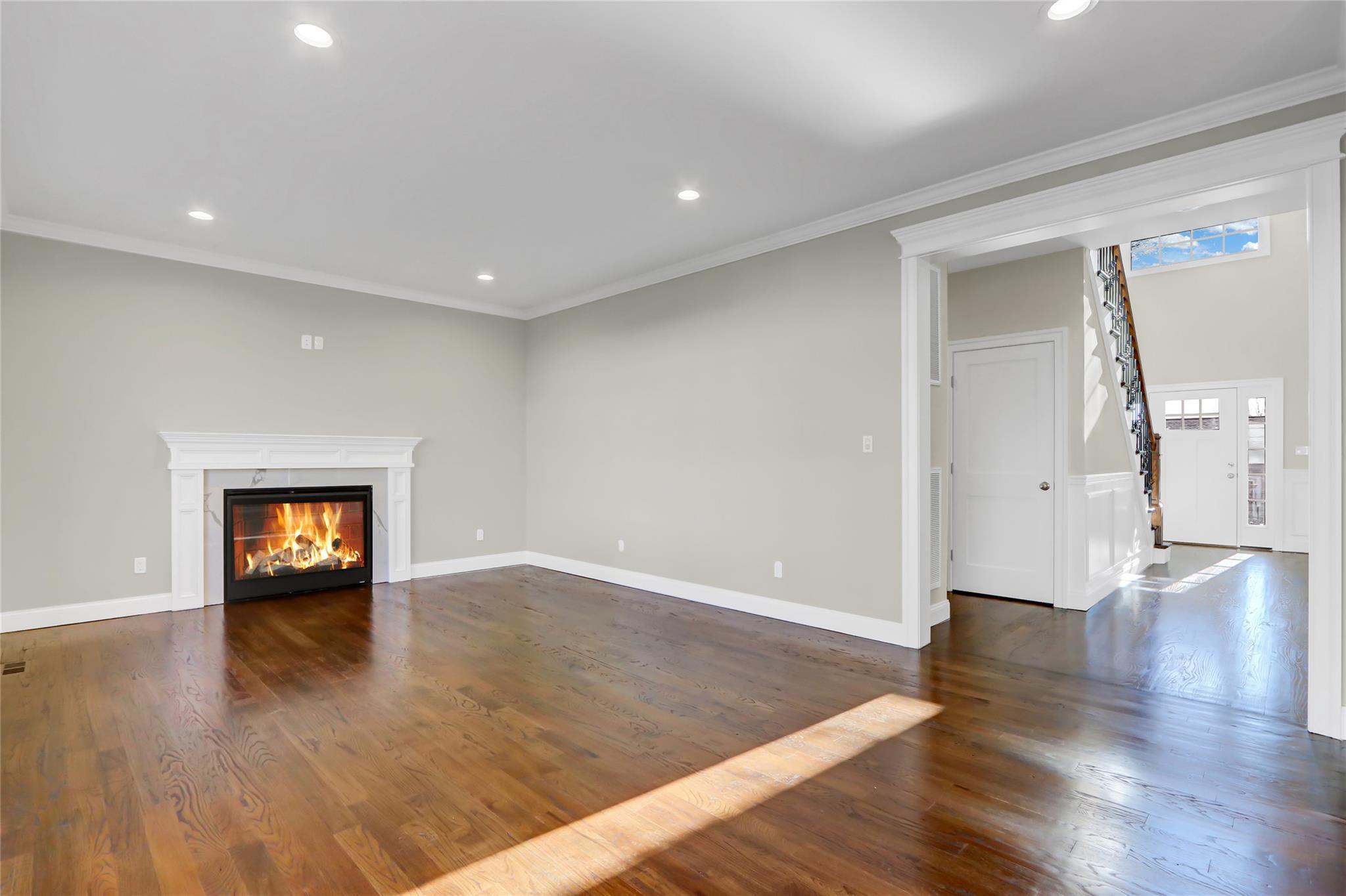 Single Family Hickory  Nassau County, NY 11709, MLS-824639-14