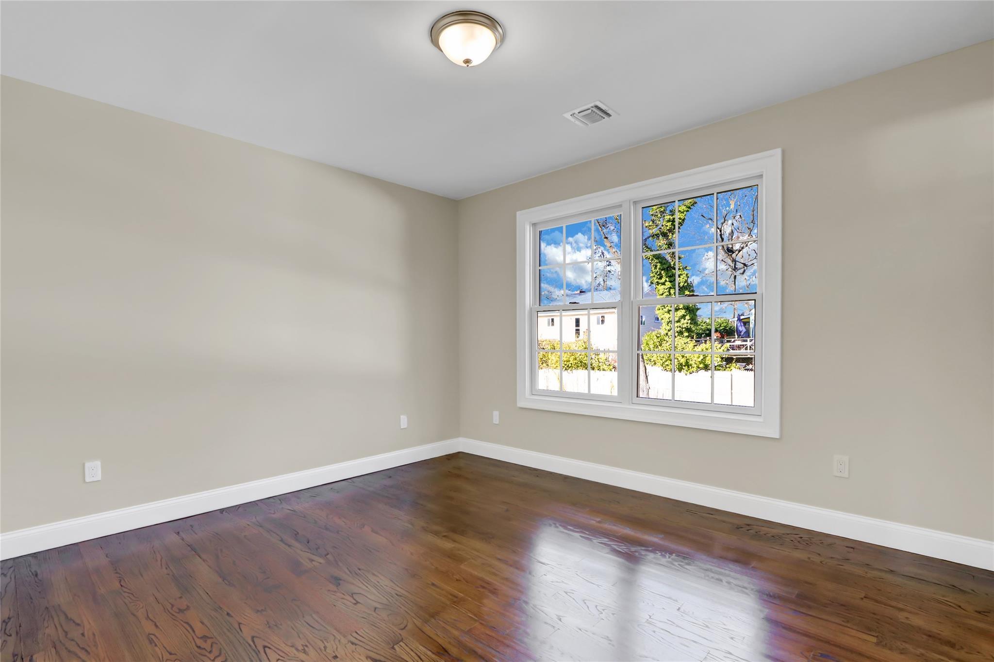 Single Family Hickory  Nassau County, NY 11709, MLS-824639-25