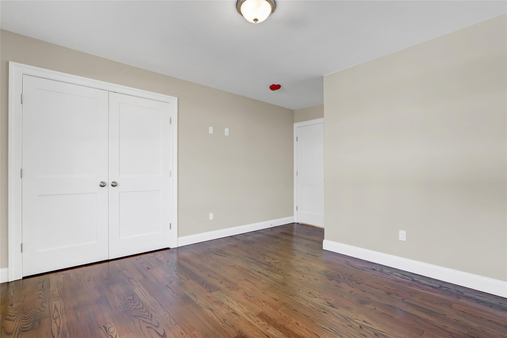 Single Family Hickory  Nassau County, NY 11709, MLS-824639-26