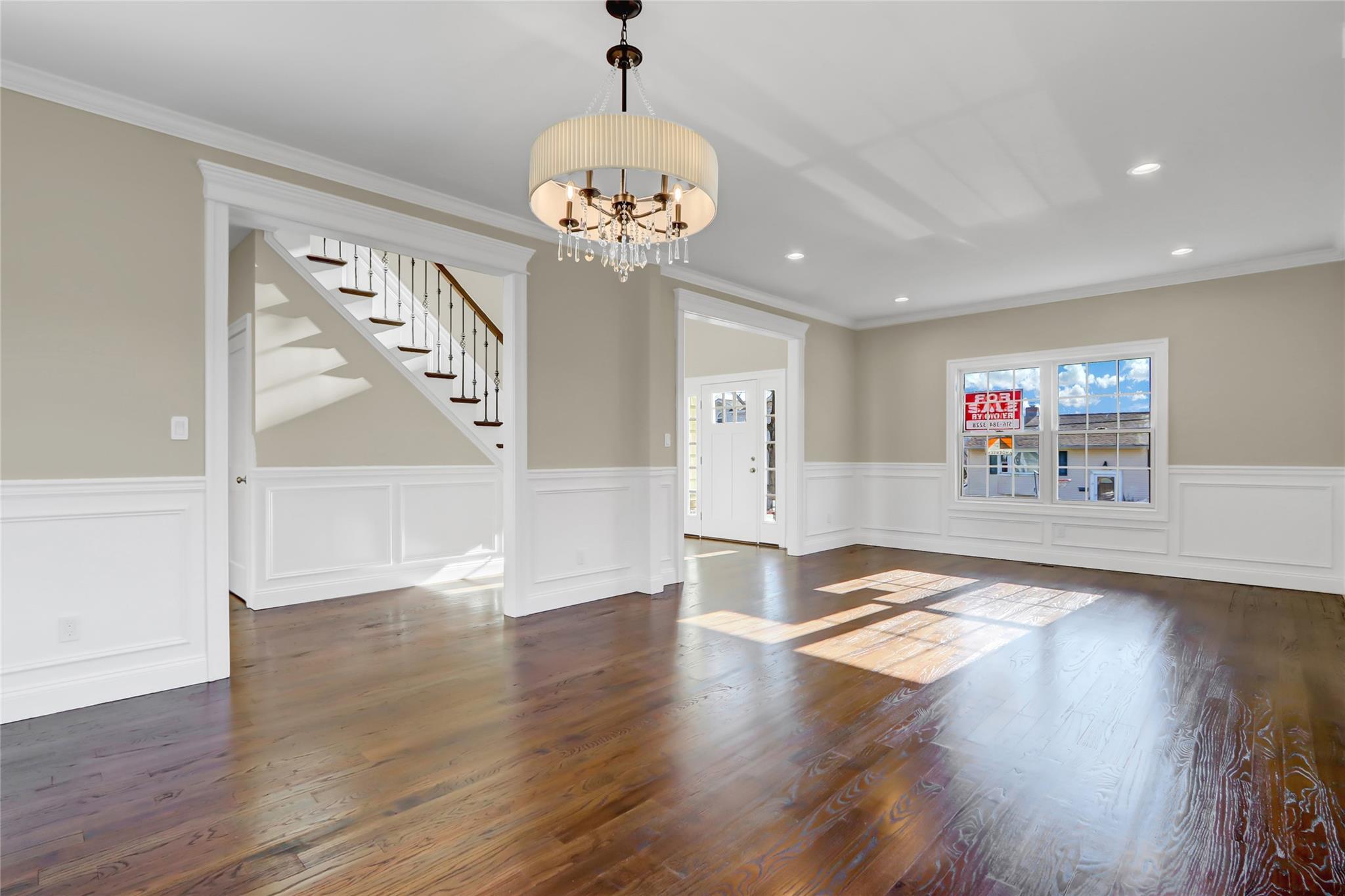 Single Family Hickory  Nassau County, NY 11709, MLS-824639-8