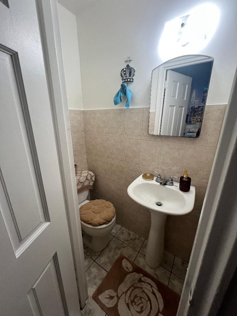 Single Family Wallace  Bronx, NY 10467, MLS-824736-6