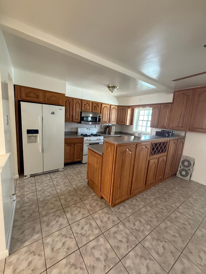 Single Family Wallace  Bronx, NY 10467, MLS-824736-8