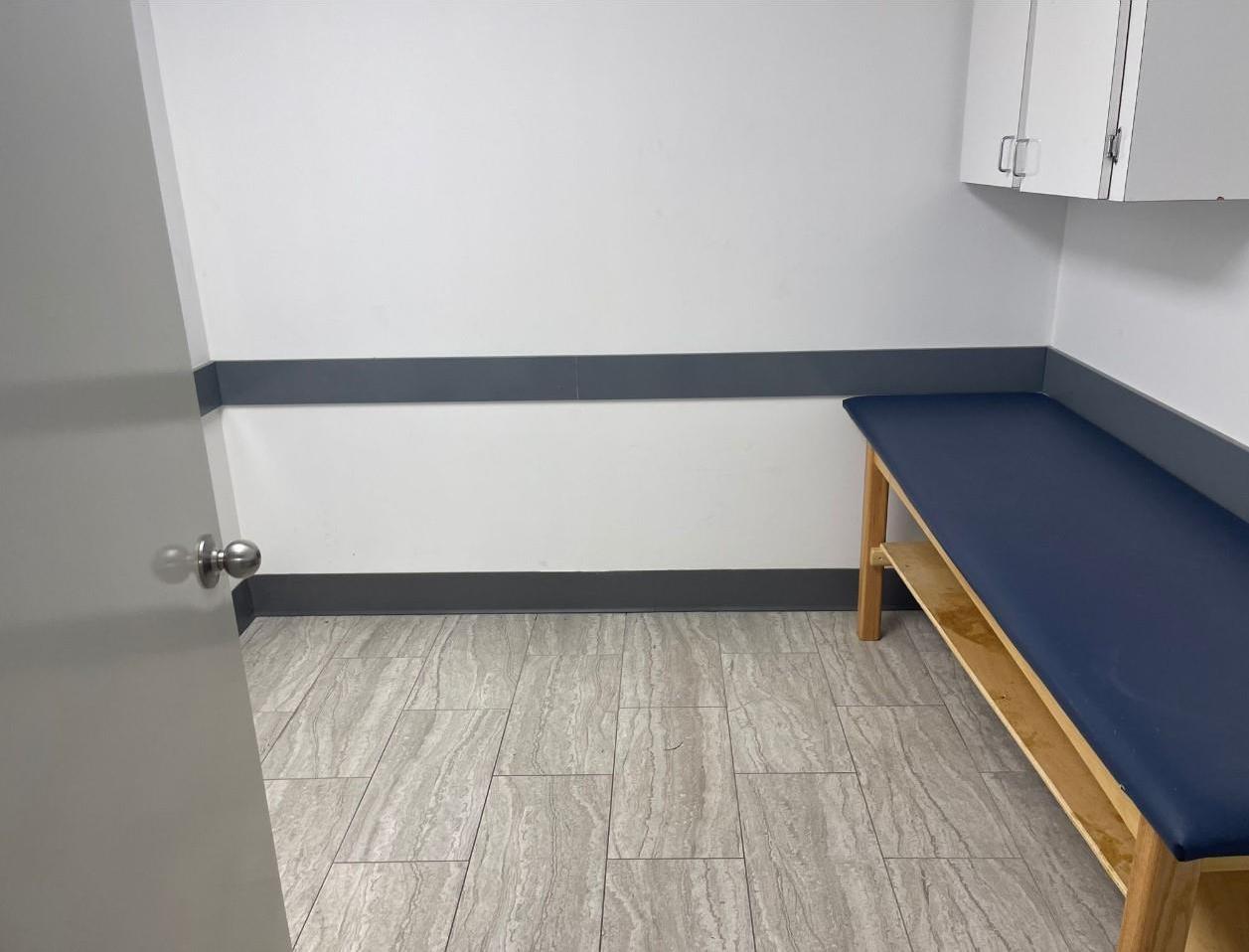 Commercial Lease Manor  Bronx, NY 10472, MLS-824828-11