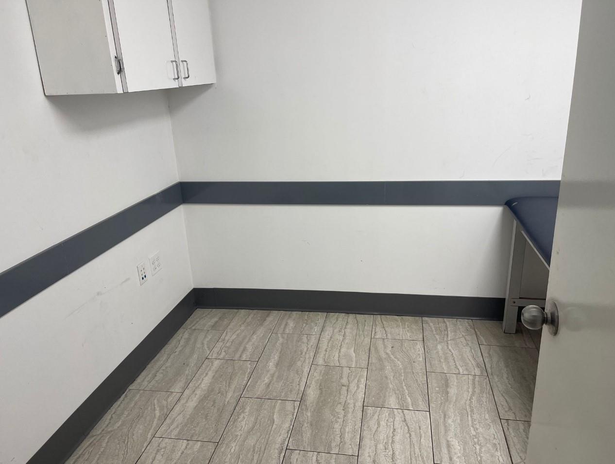 Commercial Lease Manor  Bronx, NY 10472, MLS-824828-13