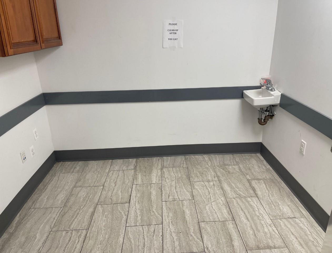 Commercial Lease Manor  Bronx, NY 10472, MLS-824828-15