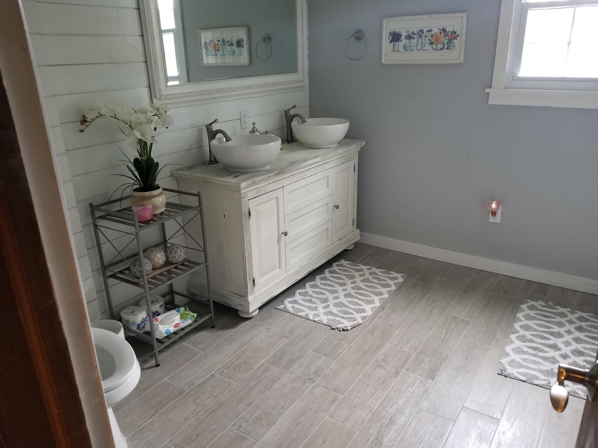 Single Family Pondview  Suffolk County, NY 11901, MLS-824852-3