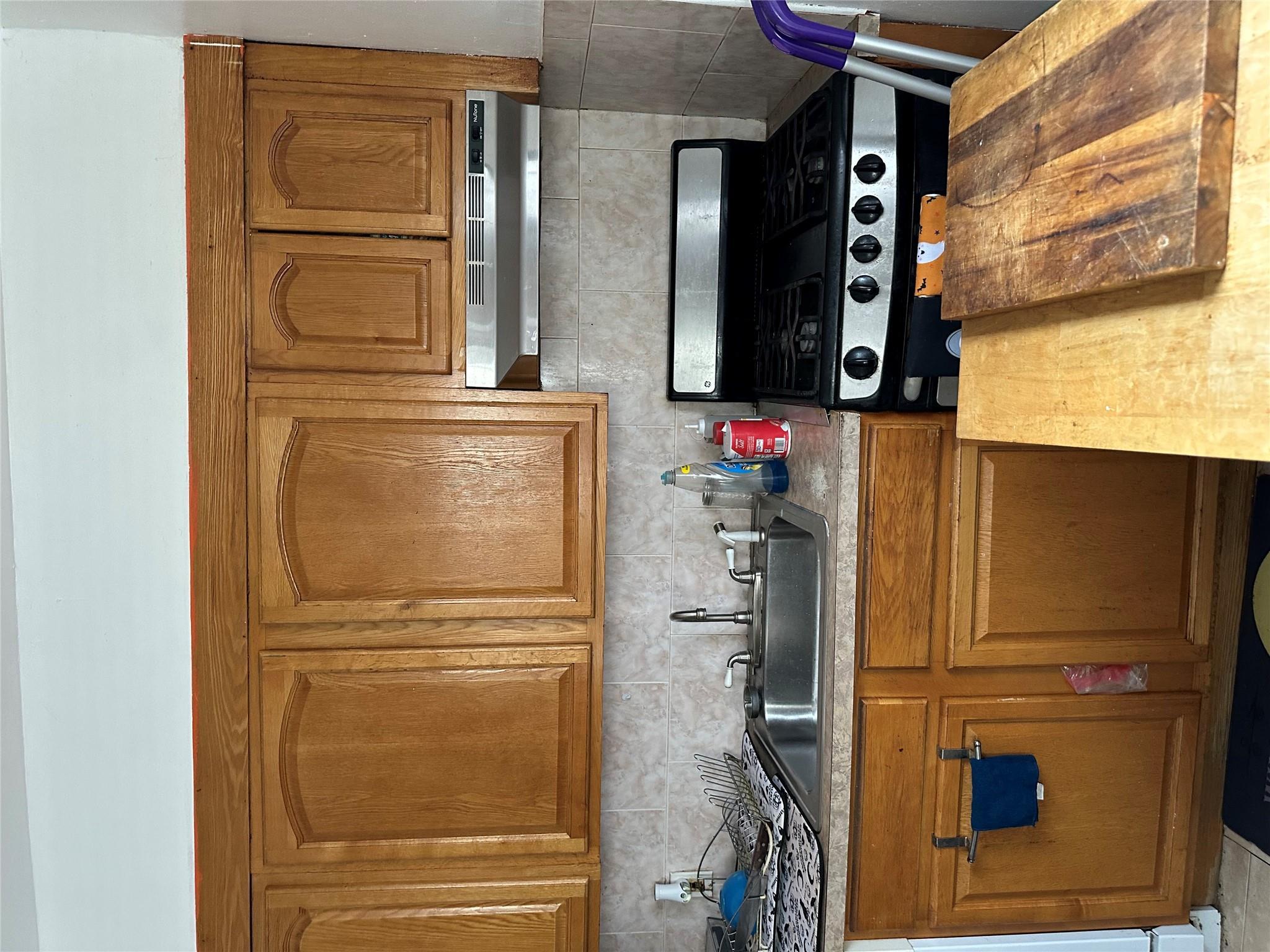 Single Family 209th  Queens, NY 11411, MLS-824875-28