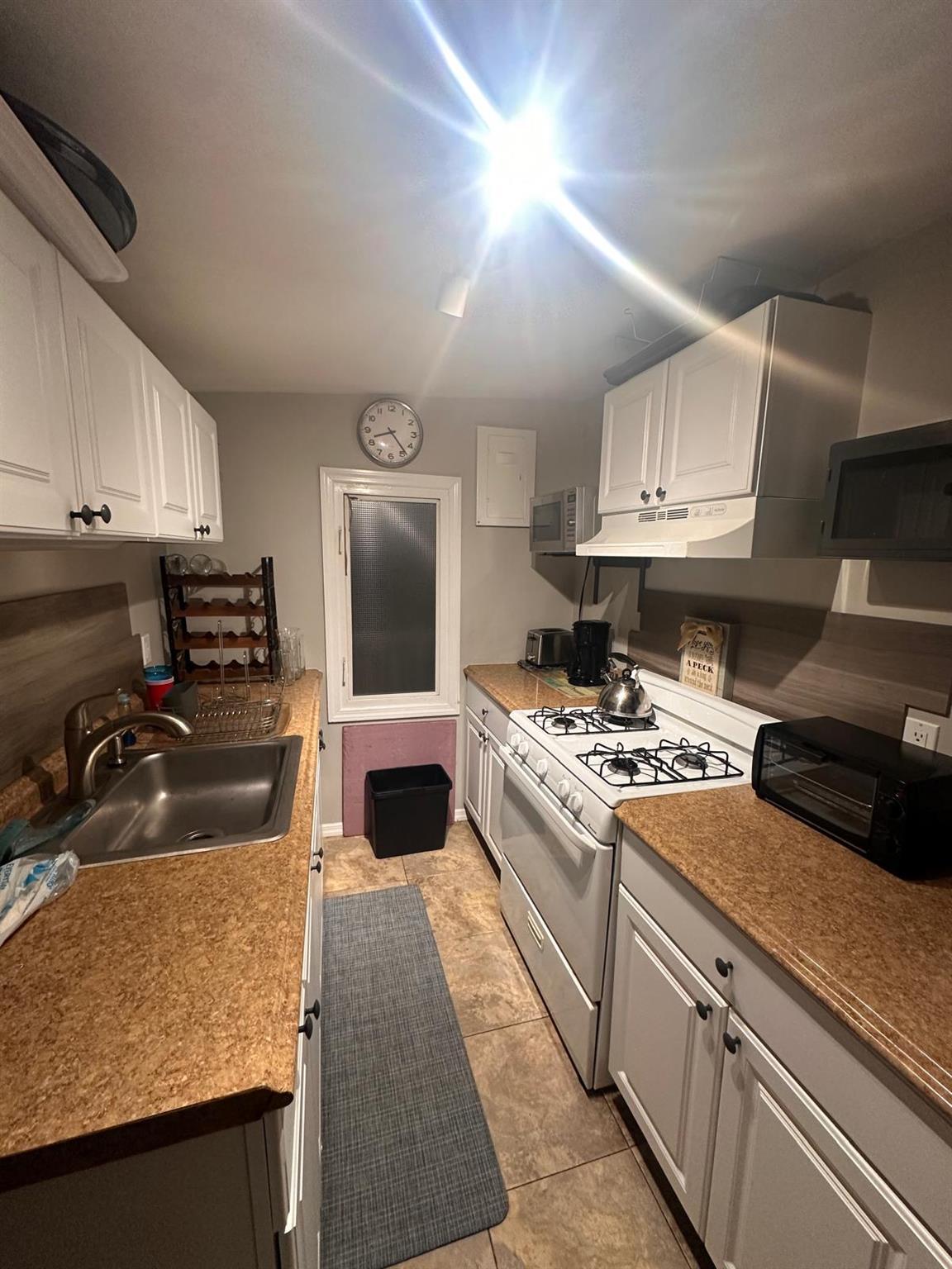 Apartment Oregon  Nassau County, NY 11561, MLS-824907-8