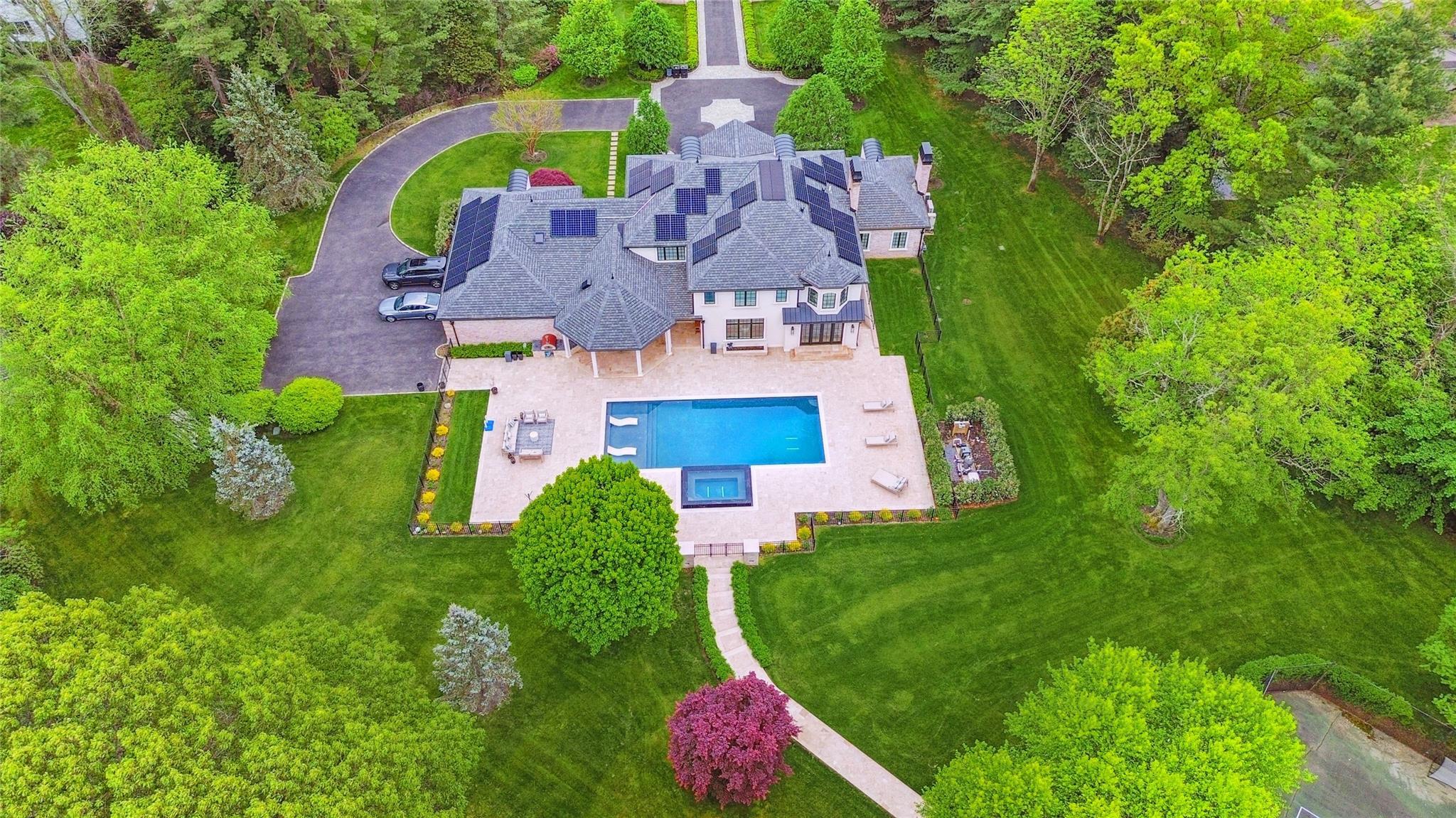 Single Family Longridge  Nassau County, NY 11545, MLS-824918-49