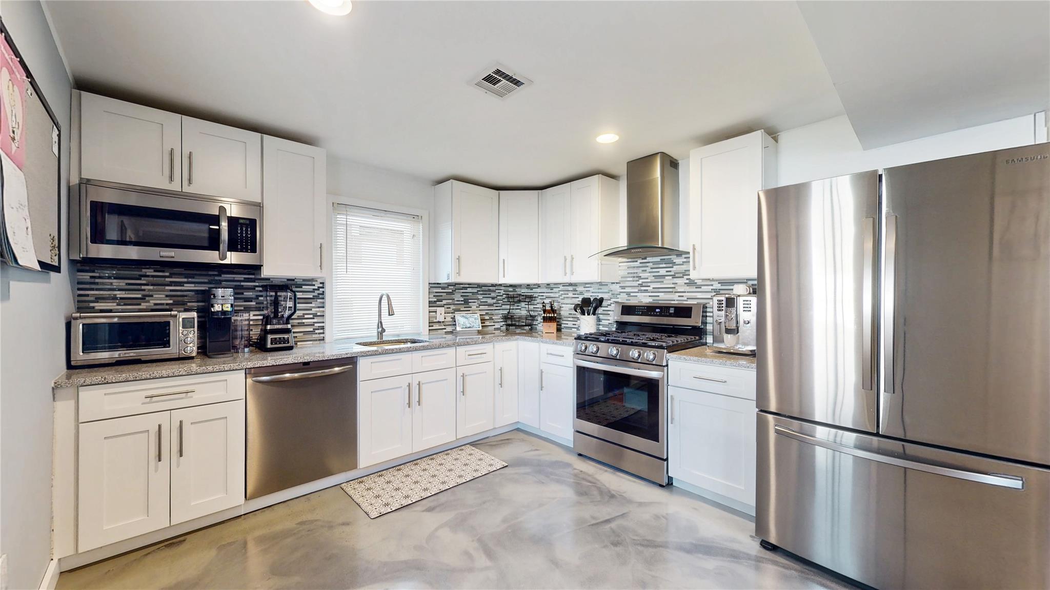 Single Family 90th  Queens, NY 11414, MLS-824950-13