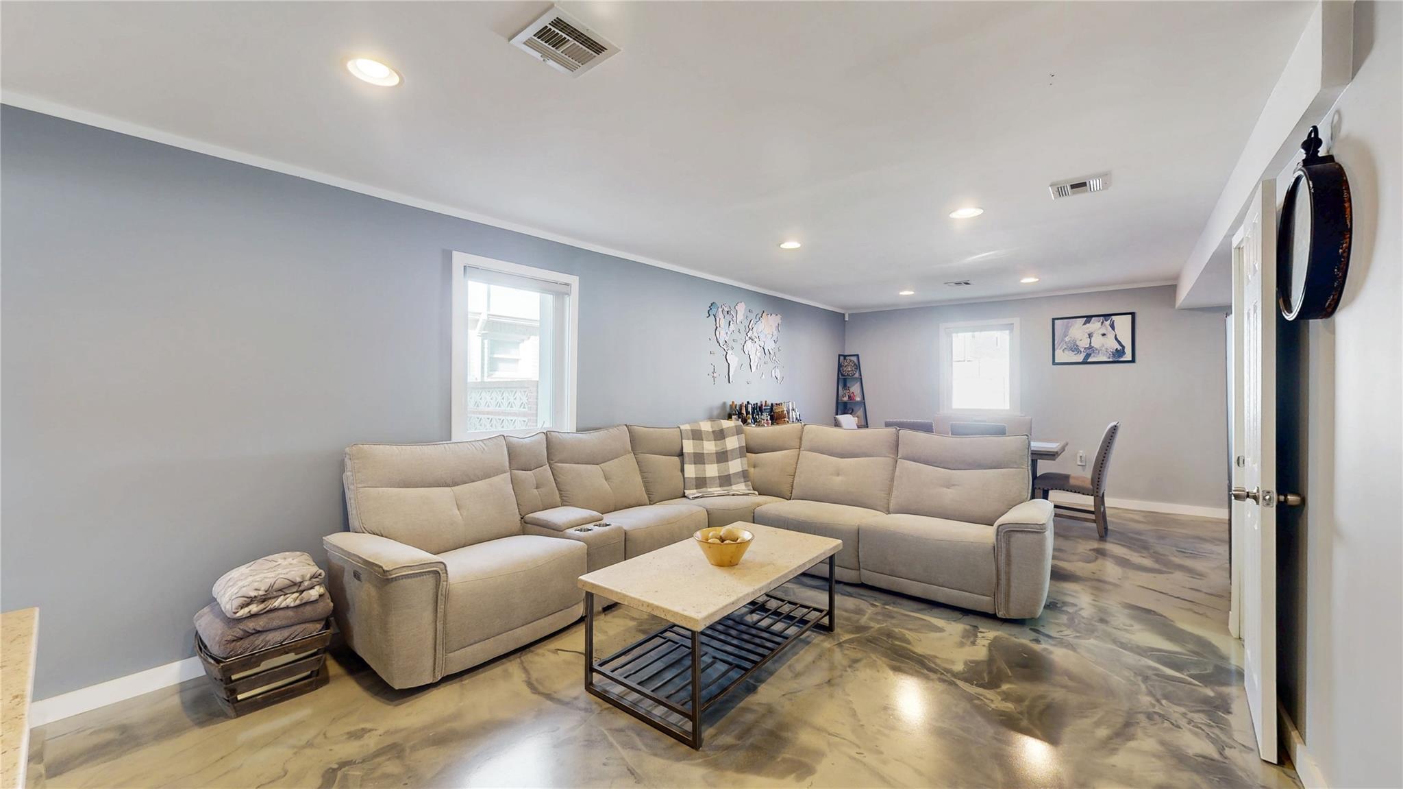 Single Family 90th  Queens, NY 11414, MLS-824950-8